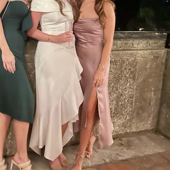 Gaia Midi Dress
Color: Mauve / XS - Picture 3 of 3